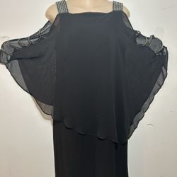 Women's elegant dress.Size M.$45.
