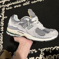 Nb 2002r Grey Size 11