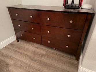 6-drawer dresser