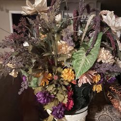 large silk flowers arrangement 