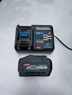 5.0 XGT Battery + Fast Charger Makita 40v USED