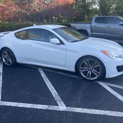 2011 Hyundai Genesis 84k Miles