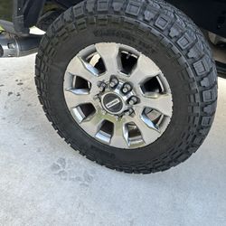 Ford F250 OEM Platinum Lariat 20” Wheels with Tires