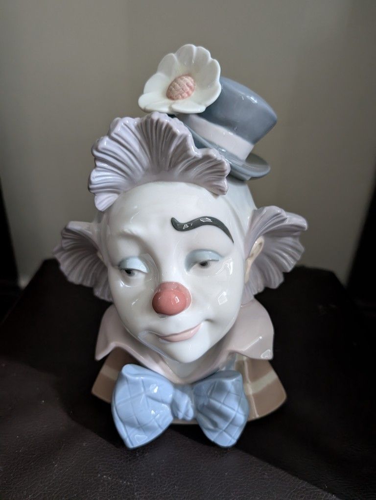 Lladro Star Struck Clown With Stand