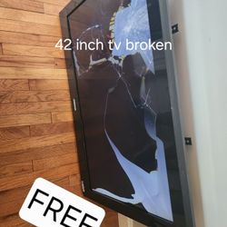 2 Broken Tvs