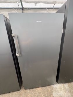 Hisense Stand Up Freezer in Stainless Steel 💀