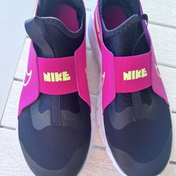 Size 5.5 (Big kid) - Nike Flex Runner Shoe, Obsidian/Fireberry/Lime Sneaker