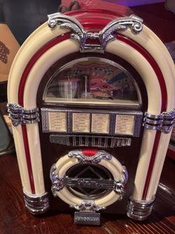 Vintage Crosley Table Top Radio/Cassette Juke Box