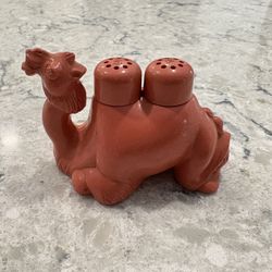 Vintage Plastic Camel Salt and Pepper Shakers 