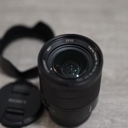 SONY CARL ZEISS 24-70mm F4 Zoom Lens