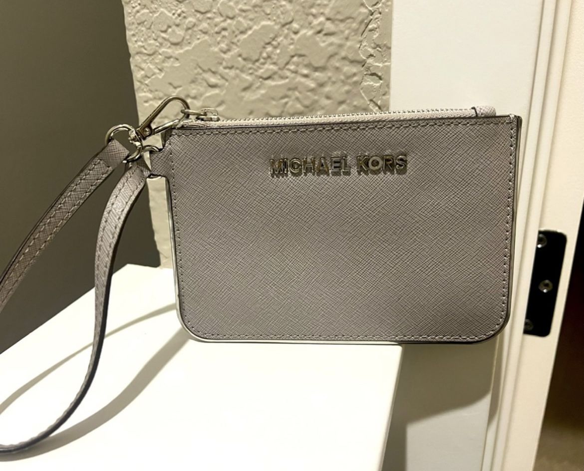 Michael Kors Wristlet