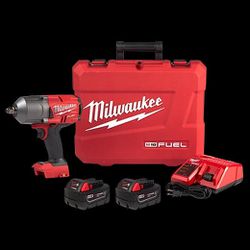 Milwaukee M18 FUEL High Torque ½” Impact Wrench with Friction Ring Kit

