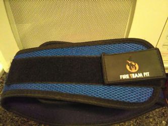 New Velcro weight belt size small