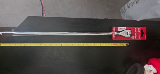 Milwaukee 1/2 Drive 24 inch breaker bar