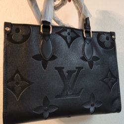 Louis Vuitton Bag Or Different Bag Read Description Before Buying Item $ 1  5  0