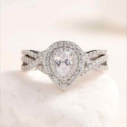 New Women's Size 8 Pear Shaped Sterling Silver Engagement Rings 2pcs