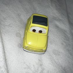 Disney Pixar Luigi World of cars Fiat 500 Toy Car Vehicle Yellow Italian Vintage