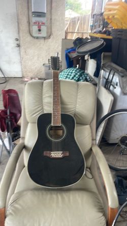 Guitar de 12 cuerdas
