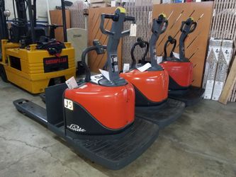 Electric Pallets Jacks $1550