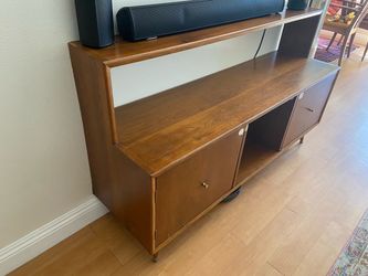 Mid-Century Modern Walnut Credenza / TV Console