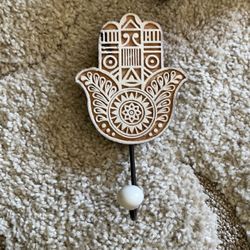 Key holder for wall $8