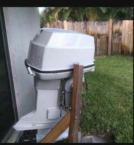 Evinrude Johnson 85 HP Outboard