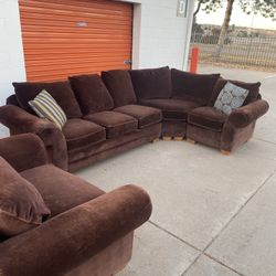 FREE DELIVERY!! Brown Sectional with arm chair