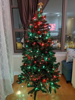 FREE 5ft christmas tree