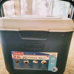 COLEMAN XTREME 3 DAYS 28 QUART BLUE COOLER