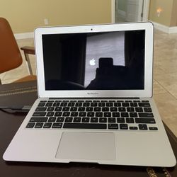 2014/15 Macbook Air 11 inch 1.4Ghz i5 4GB 128GB (OSX Big Sur)