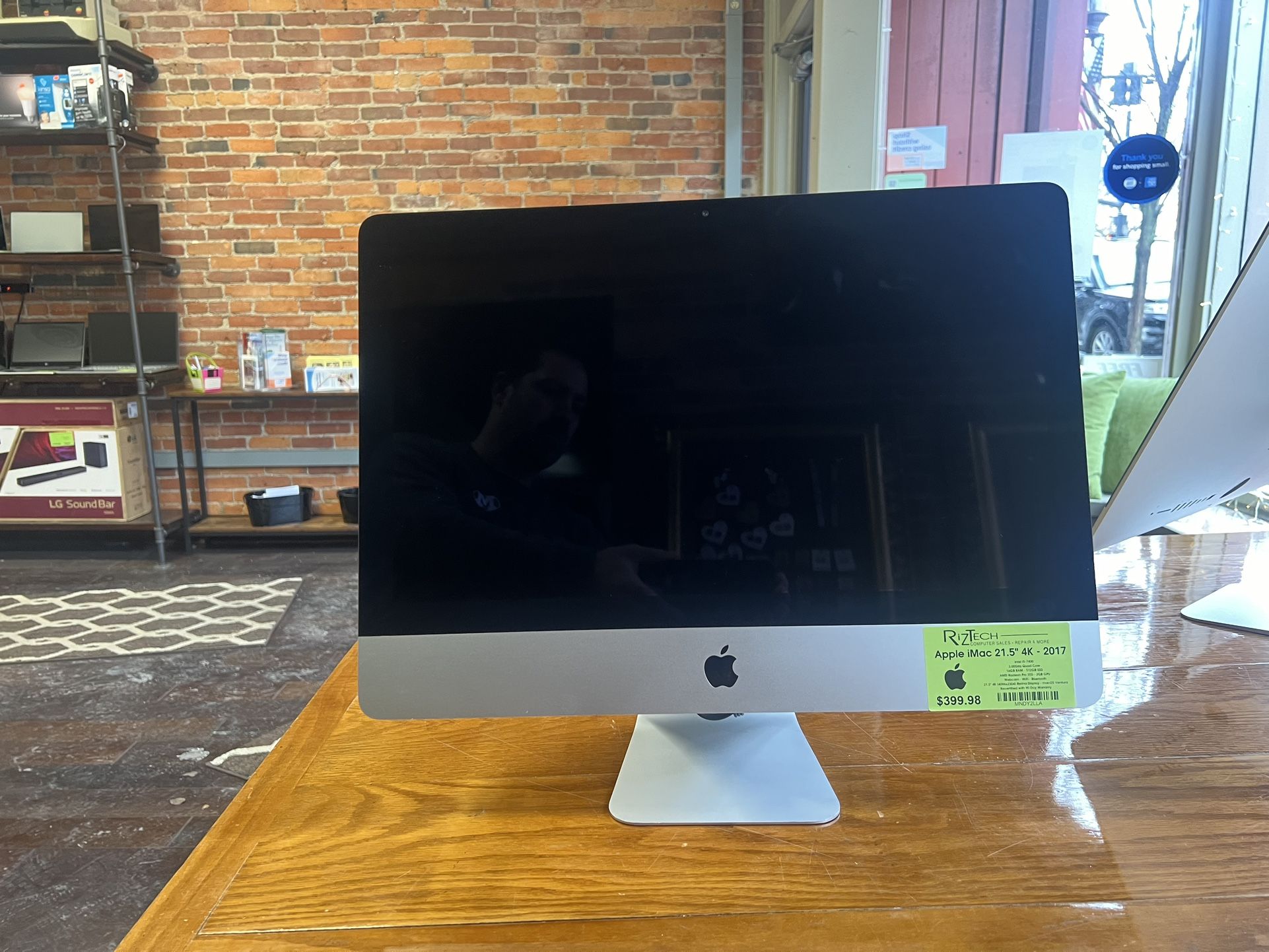 Apple iMac 21.5" 4K 2017 Intel 15-7400 3.00GHz Quad Core 16GB RAM 512GB SSD 2GB GPU