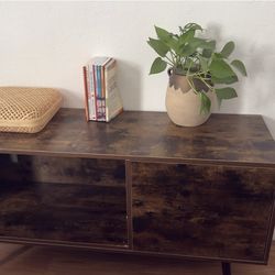 Tv stand/cabinet/credenza