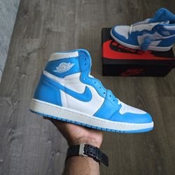 Air Jordan Retro 1 UNC 2015 size 12