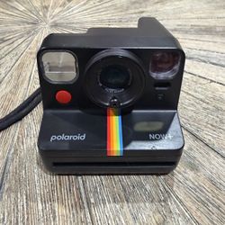 Polaroid Now+ Gen 2 Instant Camera - Black + 5-Piece Lens Filter Kit Pouch - Excellent Condition!