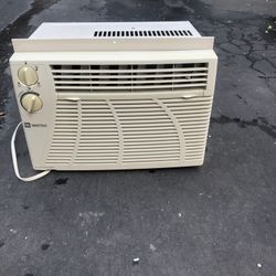 Very Good Condition Maytag Air Conditioner 