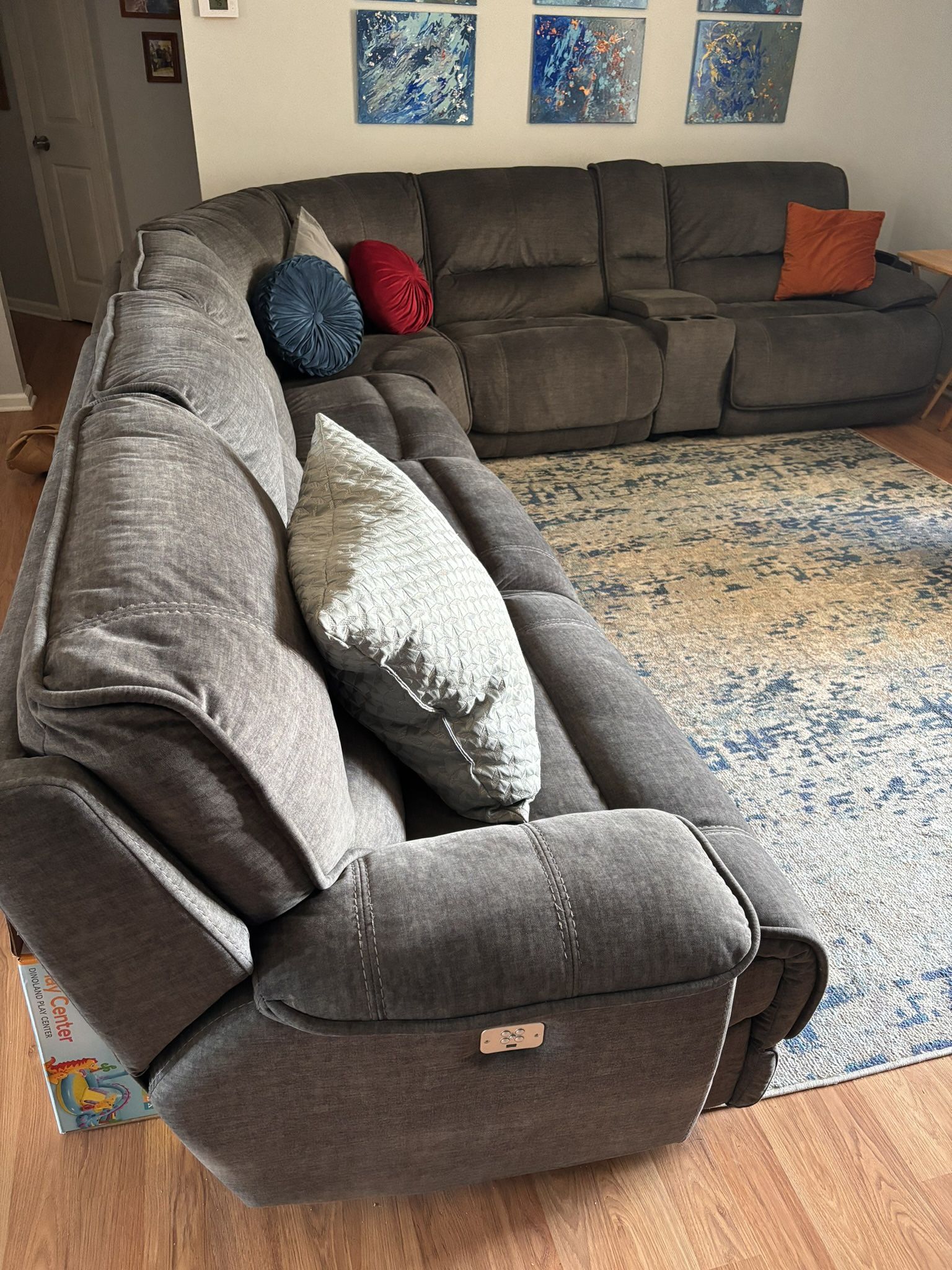 American Signature Sectional