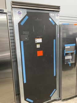 2018 New Viking 36” built in panel ready upright refrigerator