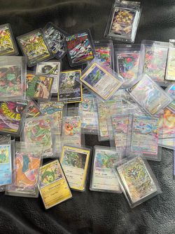 Pokémon Trading Cards Lot with Holos and Rares