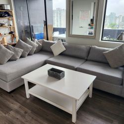 Canadian Custom Sectional - NON-SMOKING, NO CATS - 82" x 124"