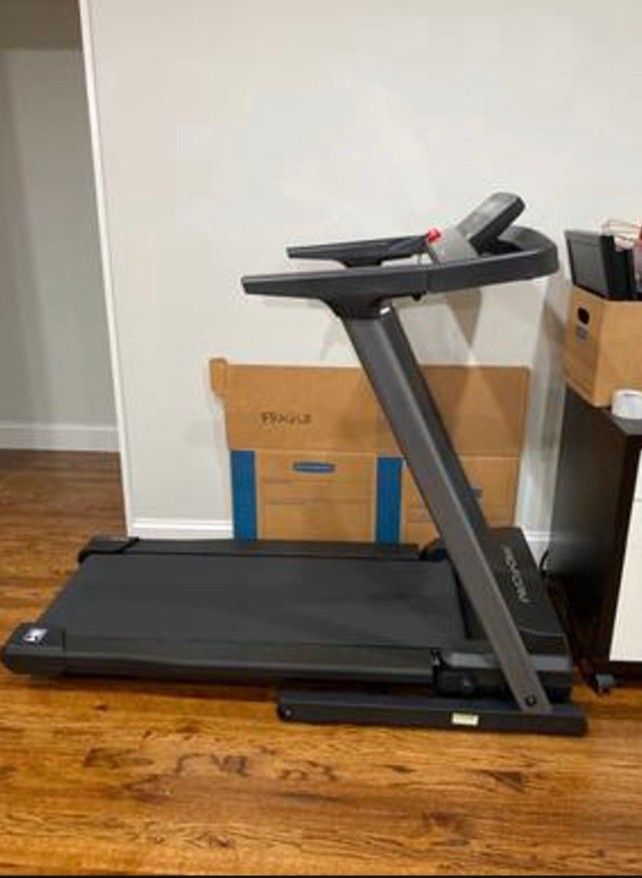 Treadmill/ Space Saver Design