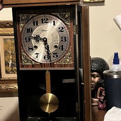 Vintage Alaron Korea 31 Day Wind-Up Pendulum Wall & Mantle Clock