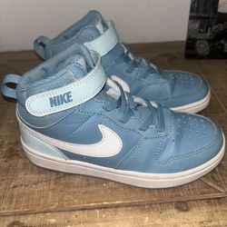 Nike Court borough mid 2