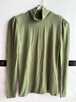 Women’s Green Long Sleeve Turtleneck XS