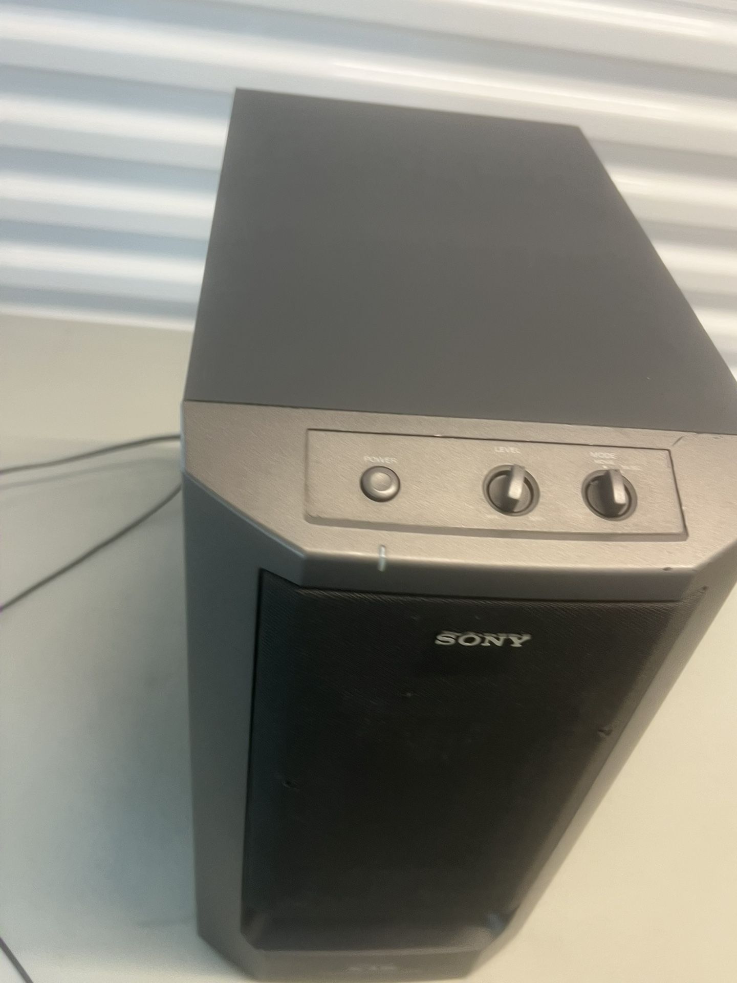 Sony SA-WMS230 Powered Active Subwoofer Magnetically Shielded 45W Works. Used in good condition with minor cosmetic. Blemishes such as light scratches