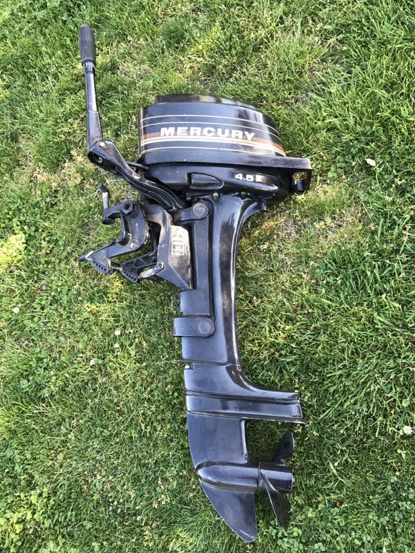Mercury 4.5 HP outboard boat motor in great condition