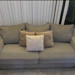 Gray Couch (Free Local Delivery) 