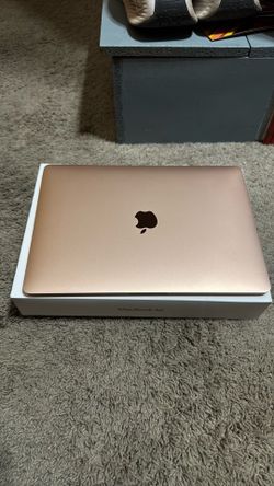 MacBook Air M1 256gb 13in Gold Flawless SEND OFFERS