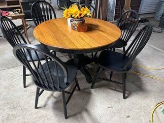 SUPER BEQUTIFUL SOLID WOOD 6 chair DINING TABLE