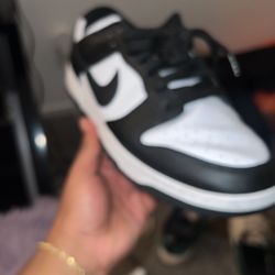 Nike Panda Dunks 