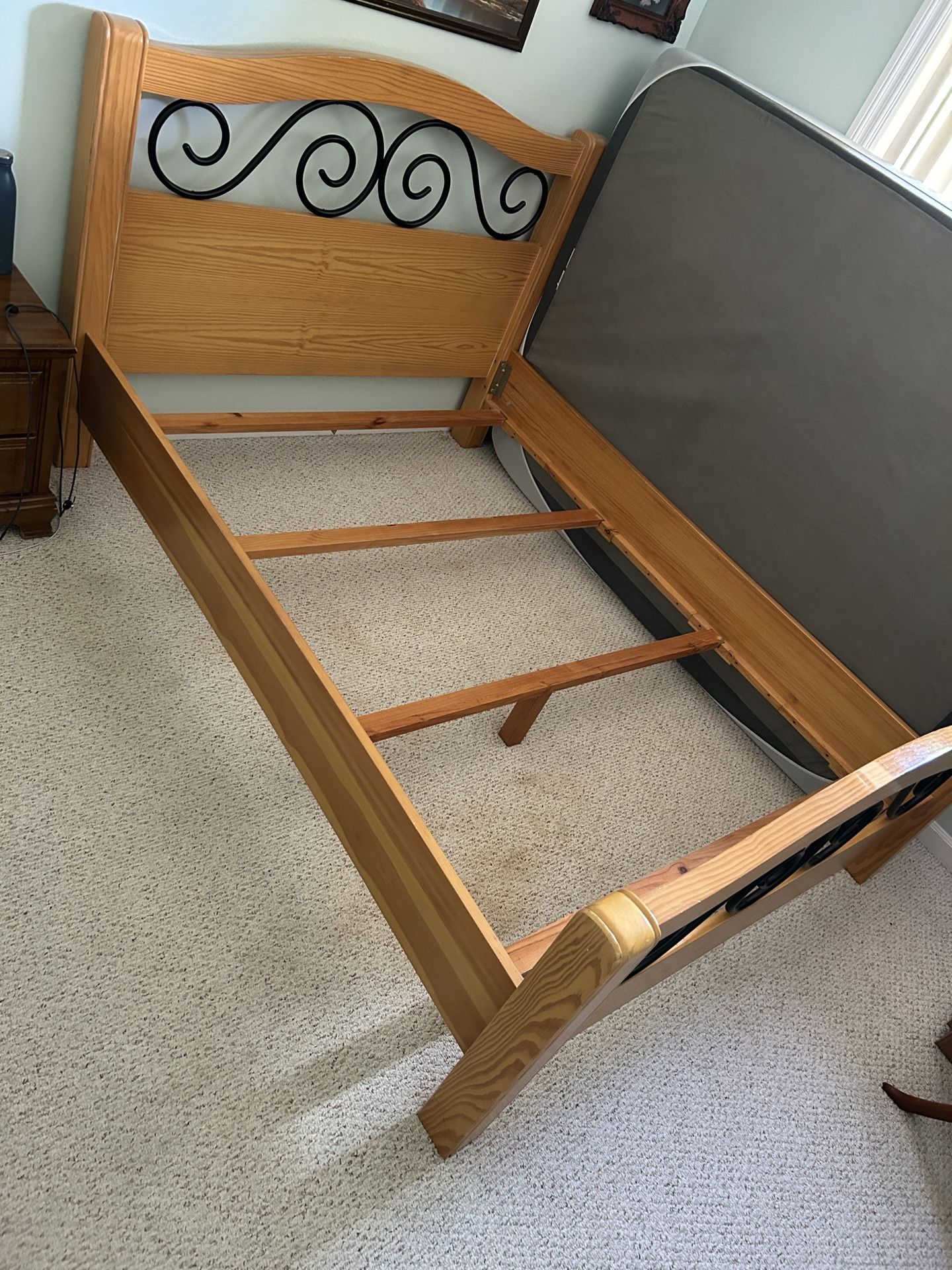 Solid Wood Bed Frame Queen Size